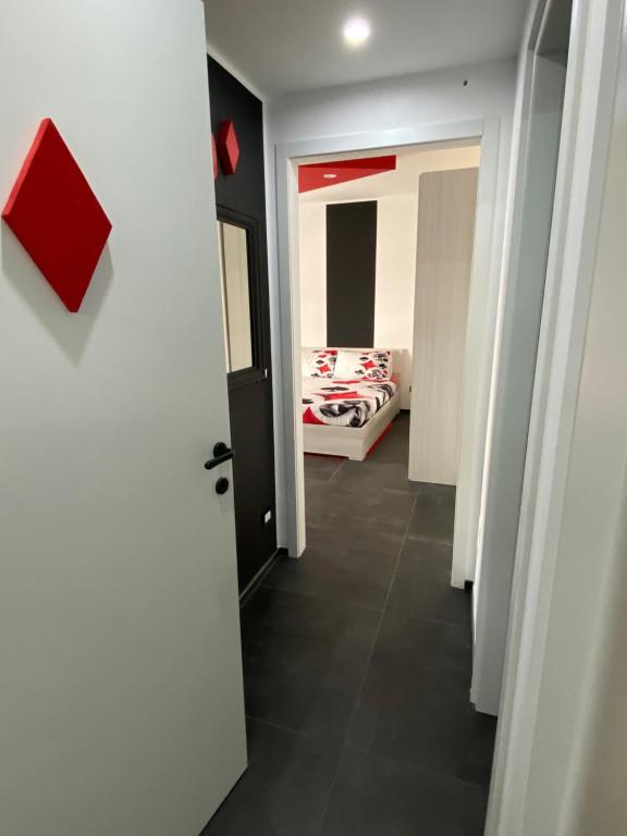 IRIS ROOM room 2